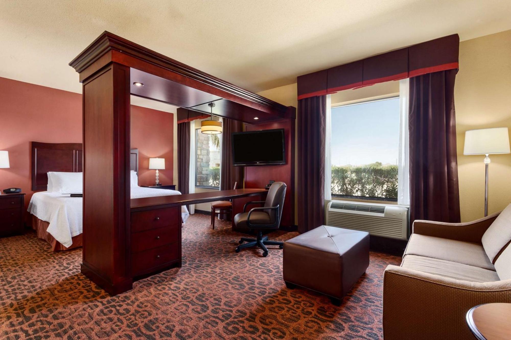 Hampton Inn & Suites Mission Zewnętrze zdjęcie